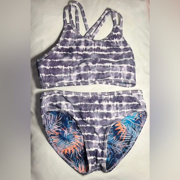 Athleta reversible bikini. - Picture 2 of 12